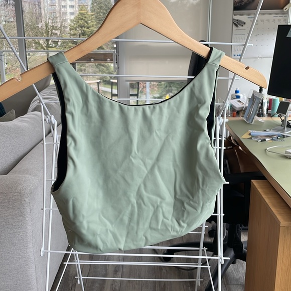 Reversible Sports Bra Top - Picture 4 of 5